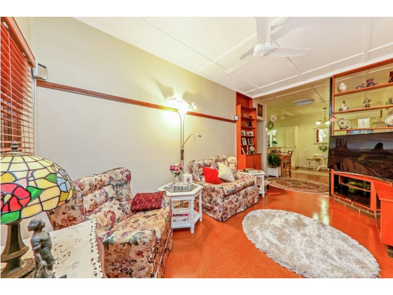 18 Clem Street, Brassall QLD 4305