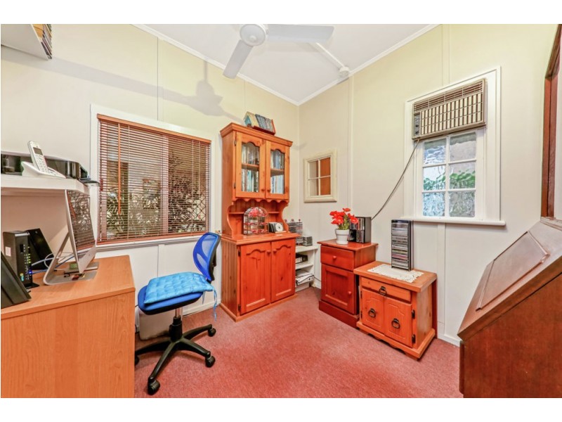 18 Clem Street, Brassall QLD 4305
