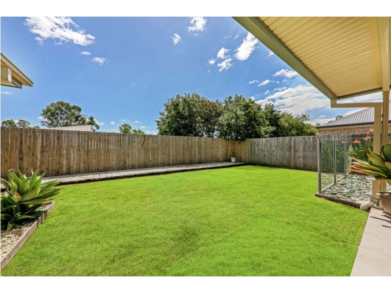 19 Jezabel Drive, Springfield Lakes QLD 4300