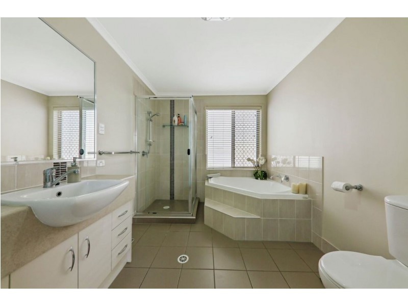 12 Earlwood Court, Raceview QLD 4305