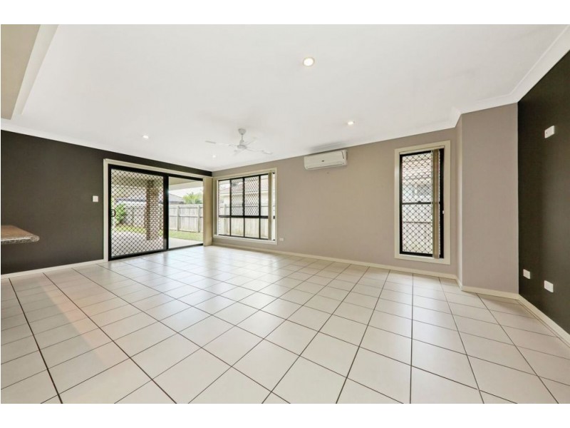 27 Easy Street, Loganholme QLD 4129