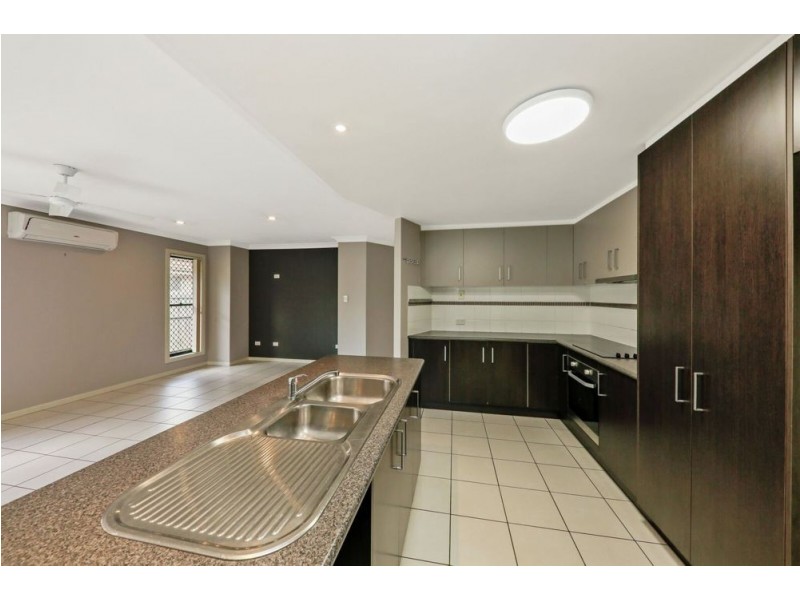 27 Easy Street, Loganholme QLD 4129