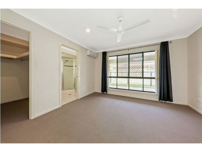 27 Easy Street, Loganholme QLD 4129