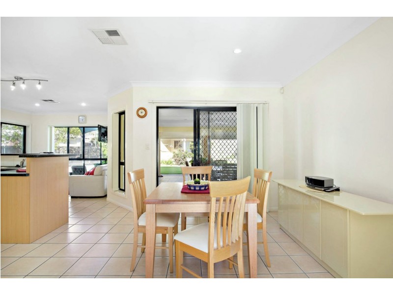 18 Mount Archer Road, Parkinson QLD 4115