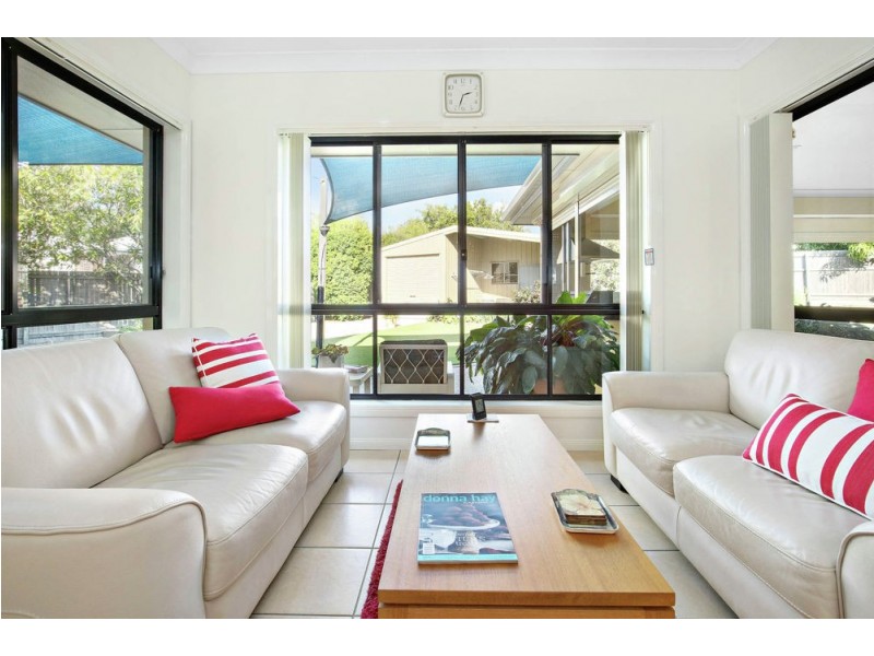 18 Mount Archer Road, Parkinson QLD 4115