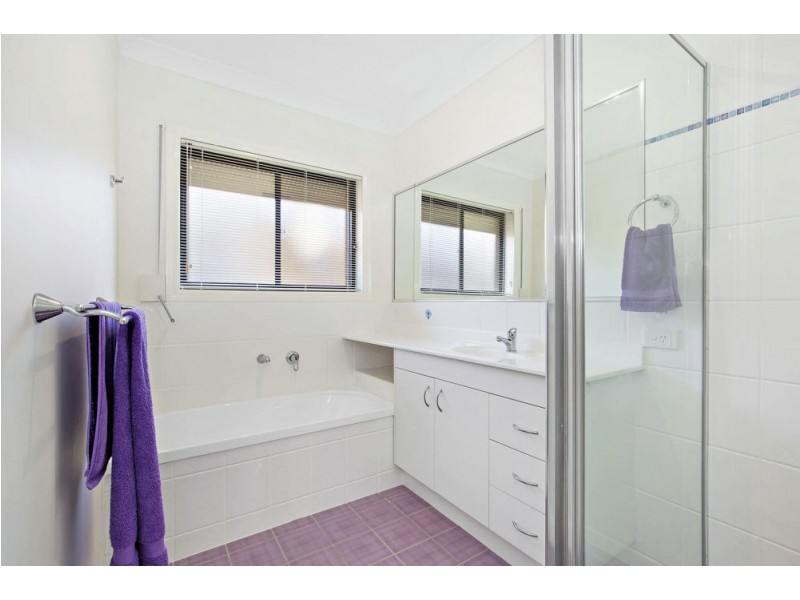 18 Mount Archer Road, Parkinson QLD 4115