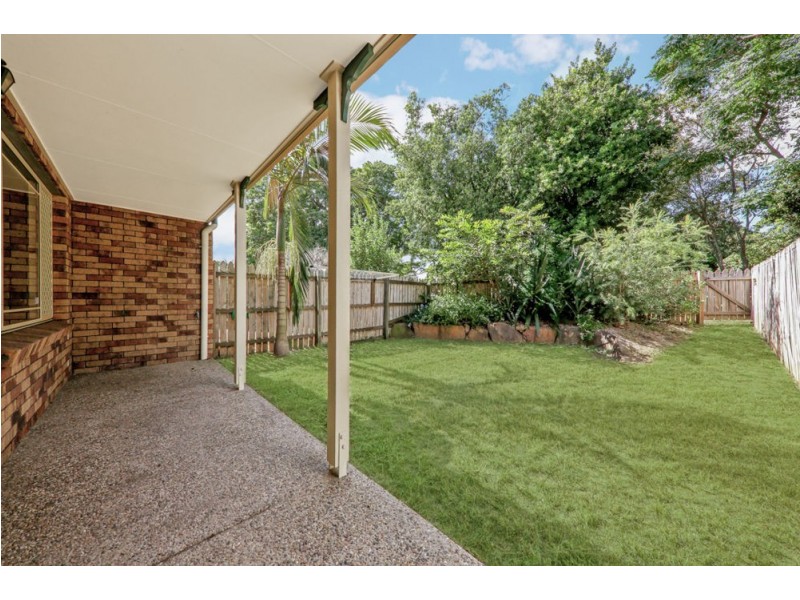 2/11 Jimbour Close, Forest Lake QLD 4078