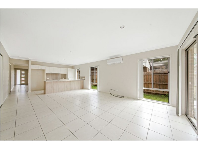 6 Radmila Court, Bellbird Park QLD 4300