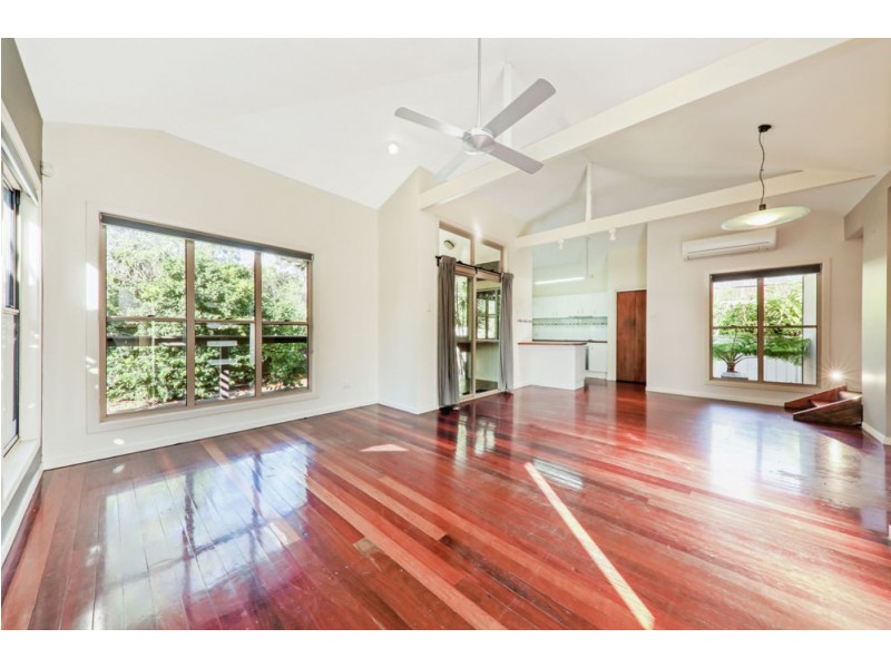 21 Teasel Crescent, Forest Lake QLD 4078