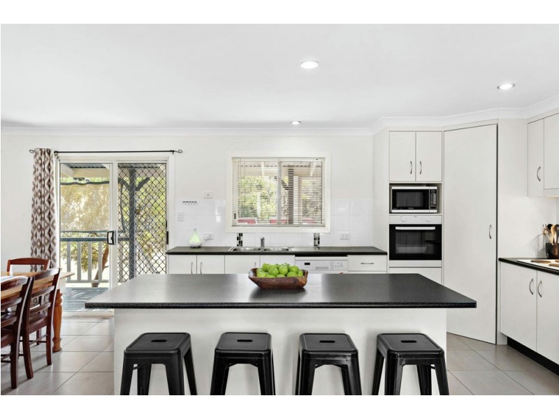 2 Yarra Court, Karalee QLD 4306
