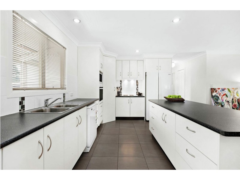 2 Yarra Court, Karalee QLD 4306