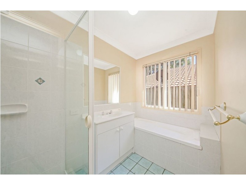 25 St James Street, Forest Lake QLD 4078