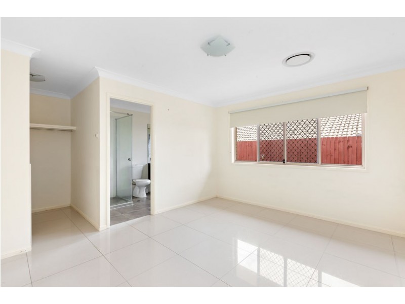 29 Giancarlo Crescent, Doolandella QLD 4077
