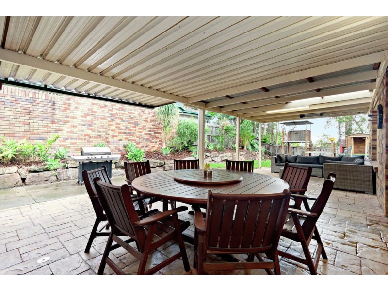 31 Dampier Crescent, Forest Lake QLD 4078