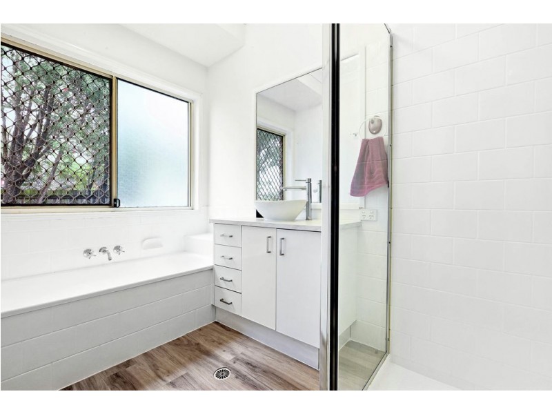 31 Dampier Crescent, Forest Lake QLD 4078