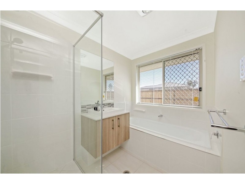 12 Barrisdale Street, Heathwood QLD 4110