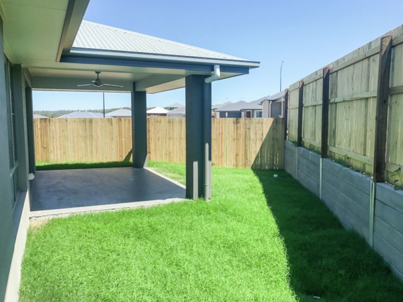 10 William Bay Court, South Ripley QLD 4306