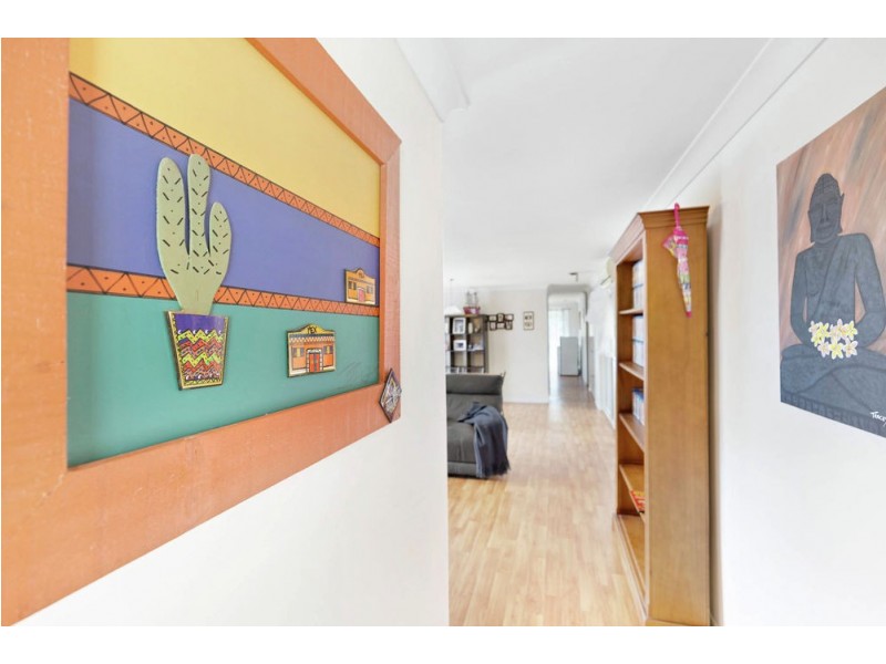 6 Noumea Place, Forest Lake QLD 4078