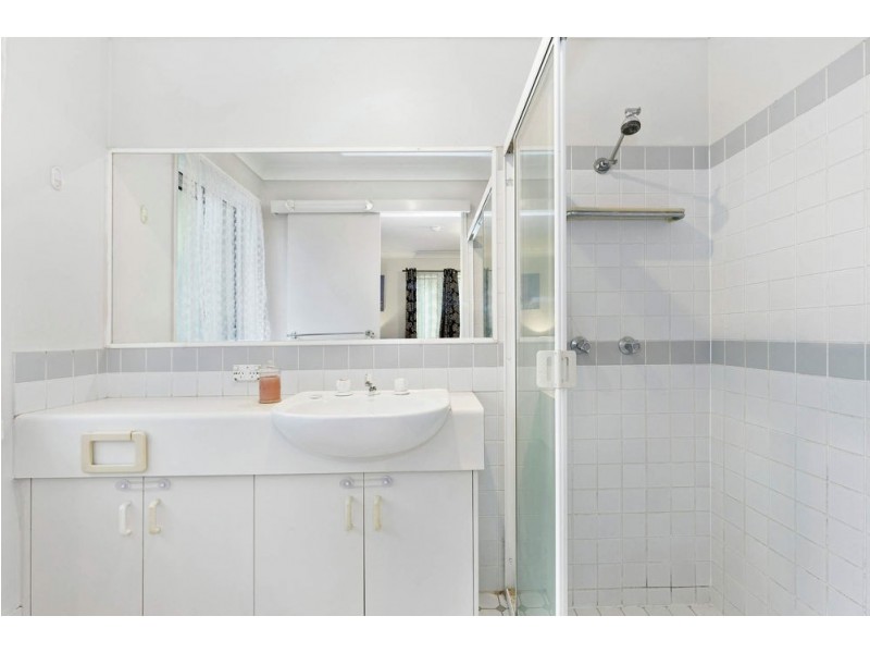 6 Noumea Place, Forest Lake QLD 4078