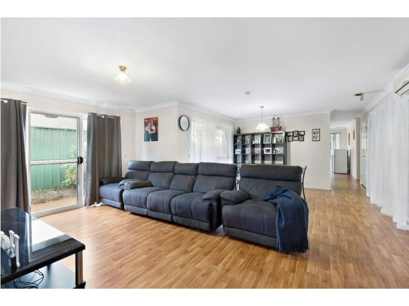 6 Noumea Place, Forest Lake QLD 4078