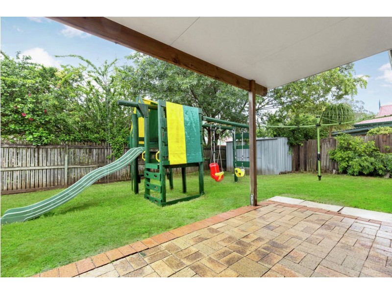 6 Noumea Place, Forest Lake QLD 4078