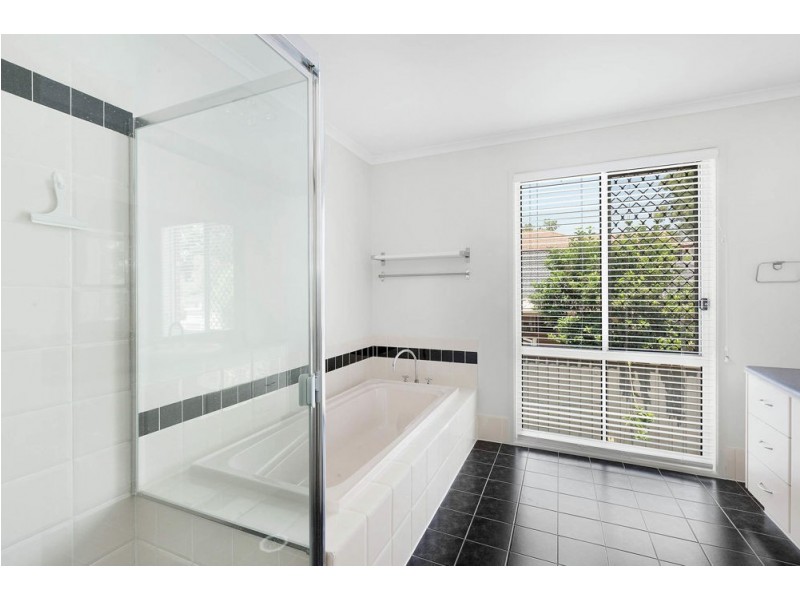 25 Toorak Place, Forest Lake QLD 4078