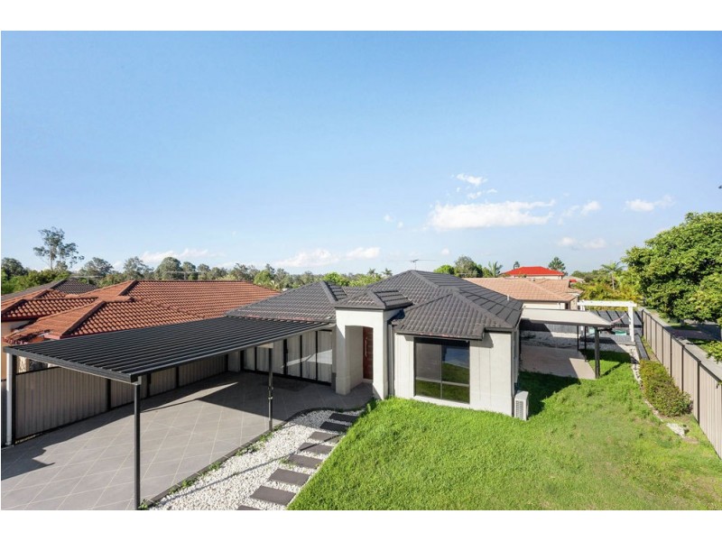 1 Bensley Place, Riverhills QLD 4074