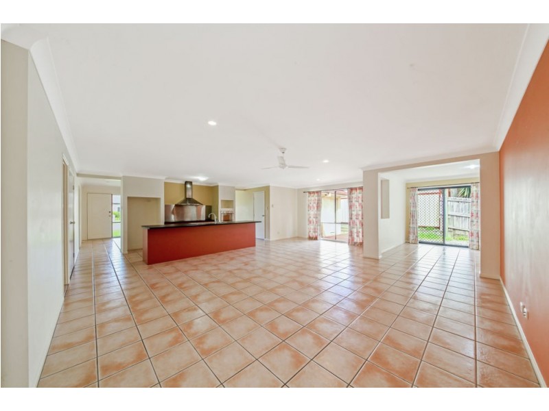 68 Claremont Parade, Forest Lake QLD 4078