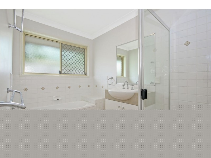 17 Harrison Cres, Forest Lake QLD 4078