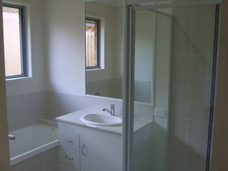 3 Alexandra Street, Brassall QLD 4305