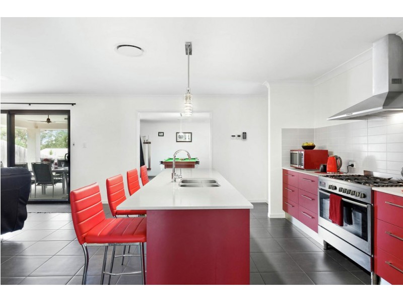 95 Steelwood Street, Heathwood QLD 4110