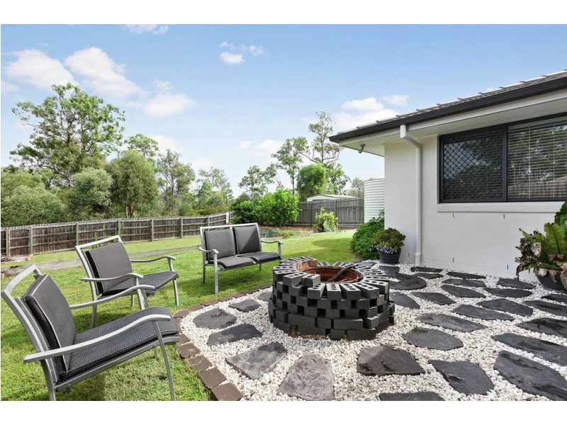 95 Steelwood Street, Heathwood QLD 4110