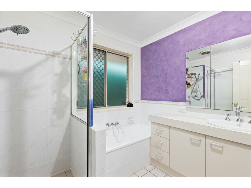 42 Freshwater Circuit, Forest Lake QLD 4078