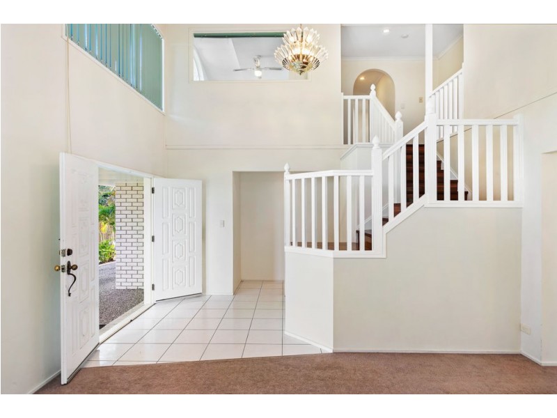 7 Lawson Place, Forest Lake QLD 4078