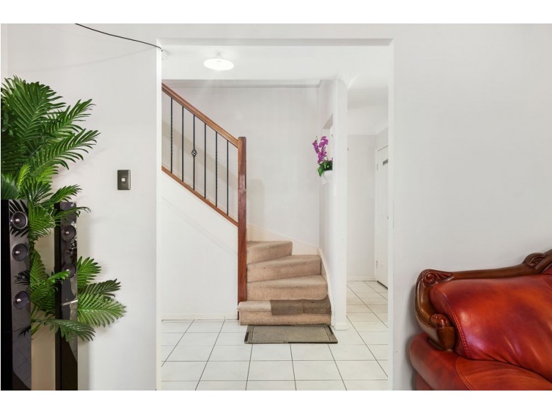 10 Eungella Terrace, Forest Lake QLD 4078