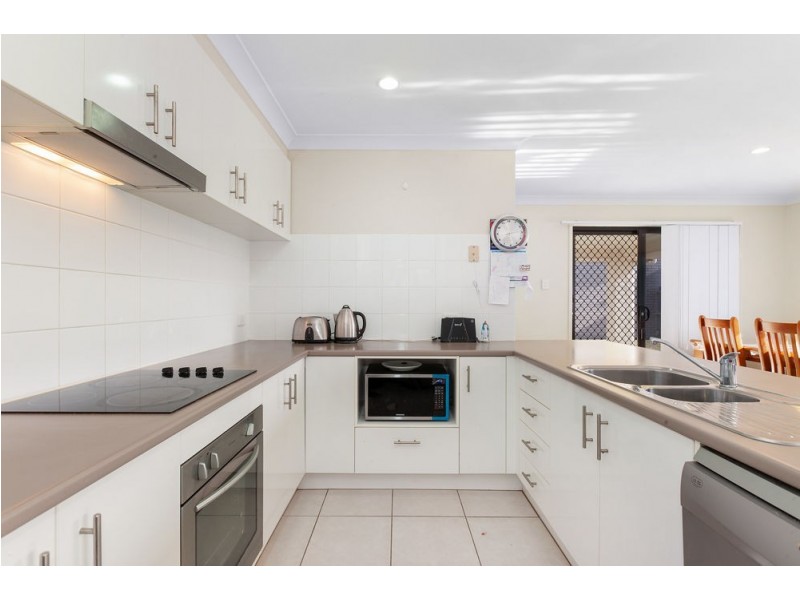 3 Hillsborough Place, Springfield Lakes QLD 4300