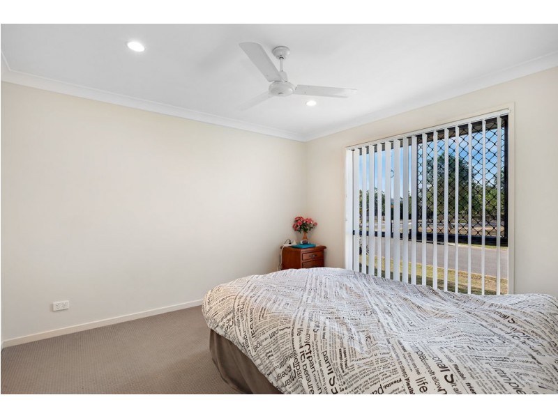 3 Hillsborough Place, Springfield Lakes QLD 4300