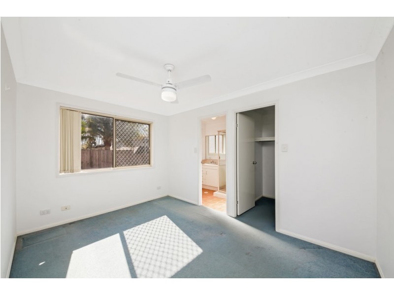 1 Mannix Place, Forest Lake QLD 4078