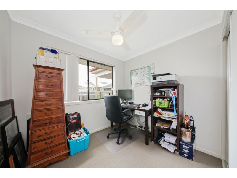 18 Mckivat Drive, Springfield Lakes QLD 4300