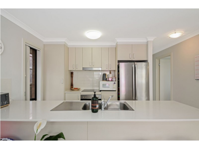 18 Mckivat Drive, Springfield Lakes QLD 4300