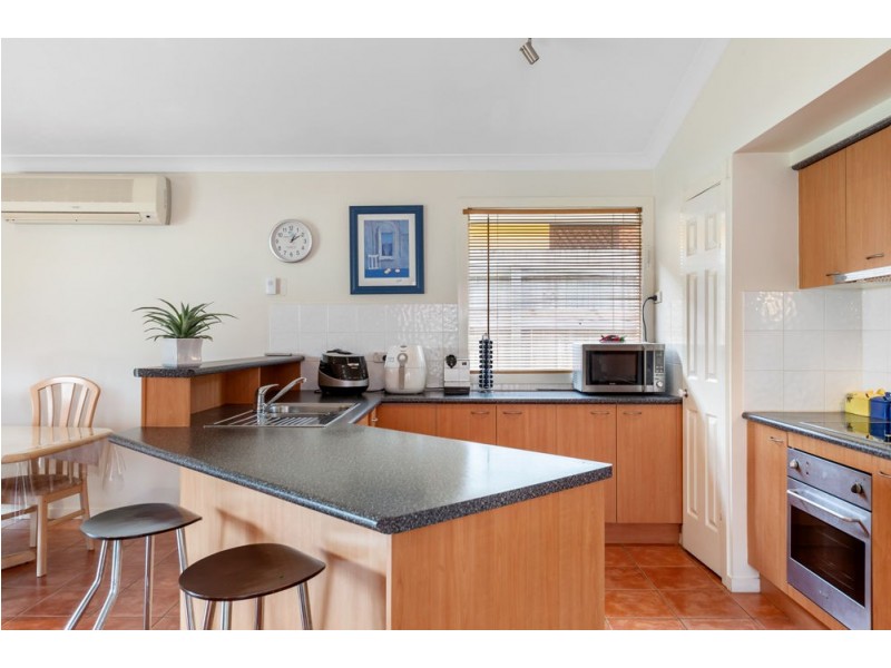 10 Hawthorne Street, Forest Lake QLD 4078