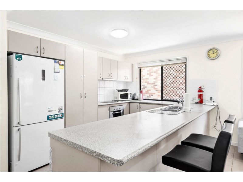 3 Krystelle Close, Oxley QLD 4075