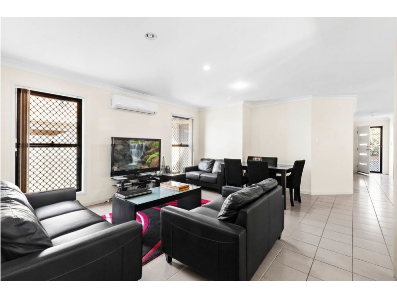 3 Krystelle Close, Oxley QLD 4075