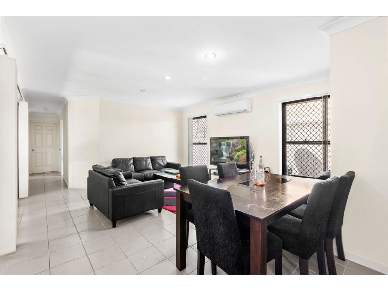 3 Krystelle Close, Oxley QLD 4075