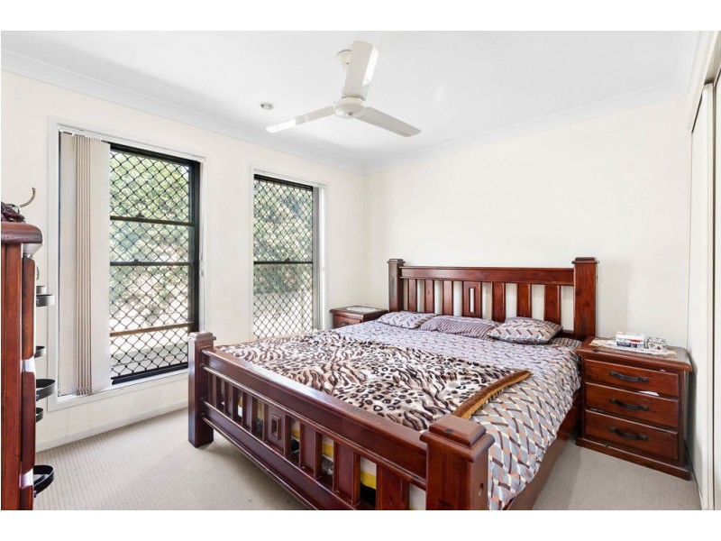 3 Krystelle Close, Oxley QLD 4075