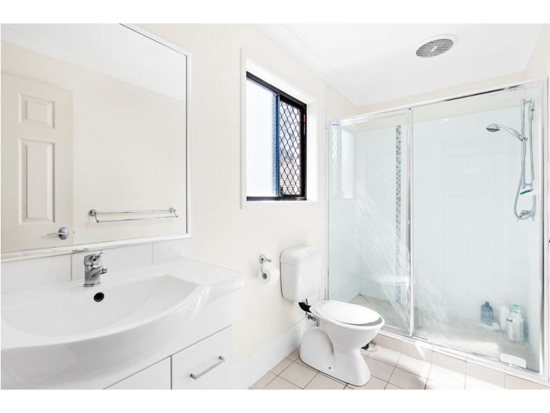 3 Krystelle Close, Oxley QLD 4075