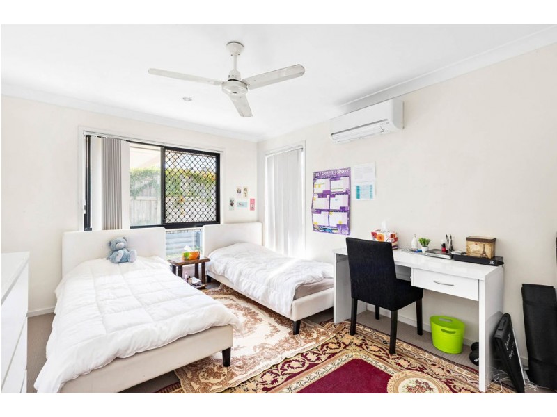 3 Krystelle Close, Oxley QLD 4075