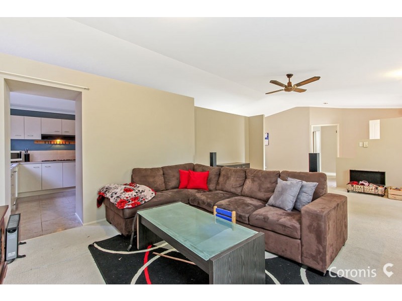 18 Settlers Circuit, Forest Lake QLD 4078