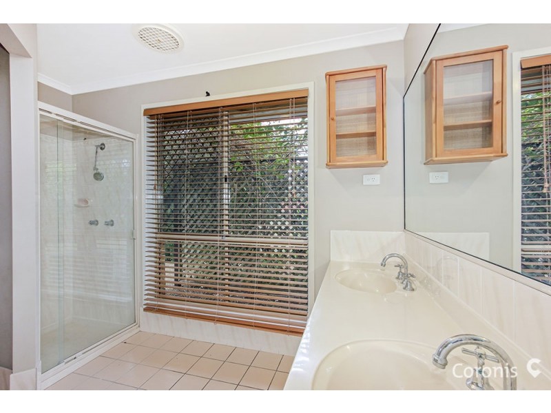 18 Settlers Circuit, Forest Lake QLD 4078