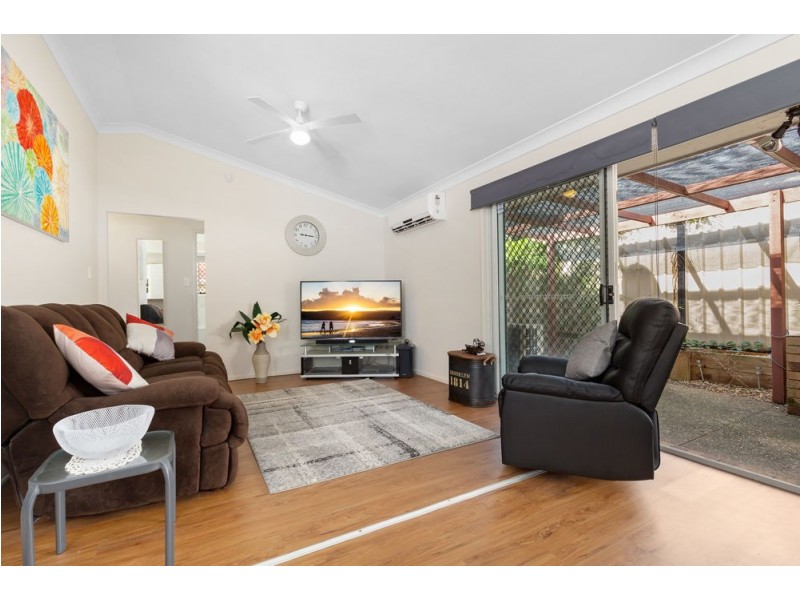 3 Clarence Place, Forest Lake QLD 4078